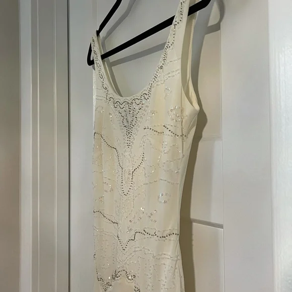 ALEX Evenings Ivory Beaded Sequin Accent Dress - Picture 13 of 13